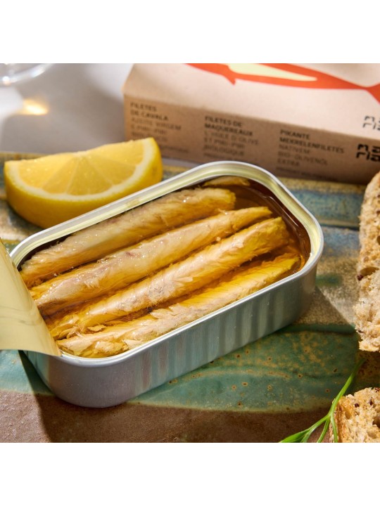  Opened tin of spiced mackerel